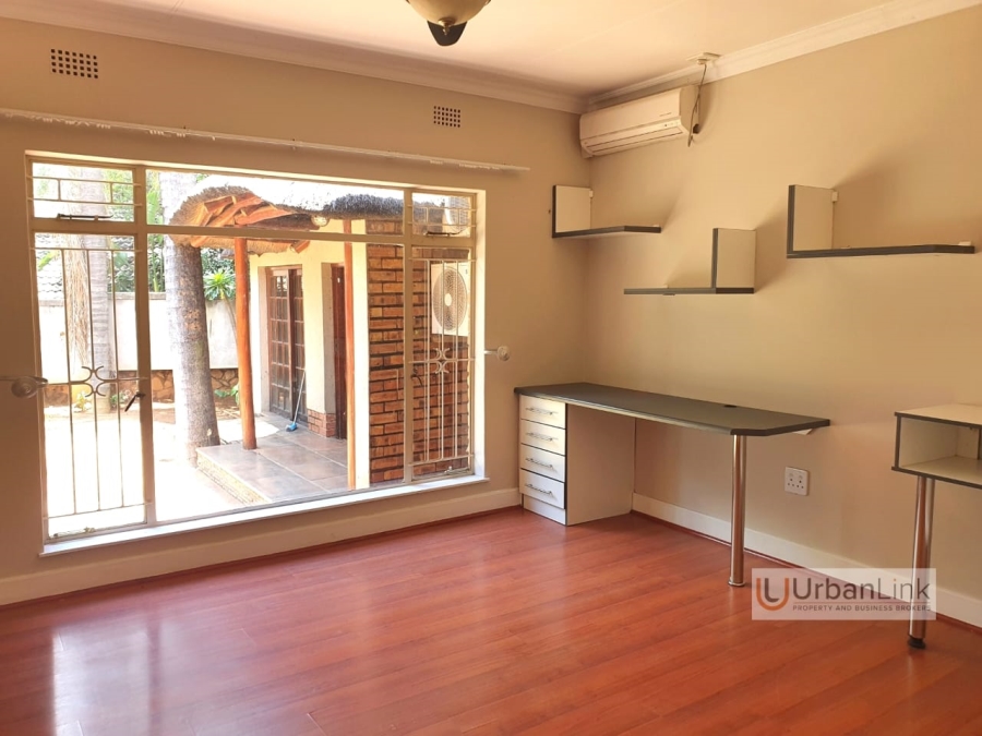 4 Bedroom Property for Sale in Safari Gardens North West
